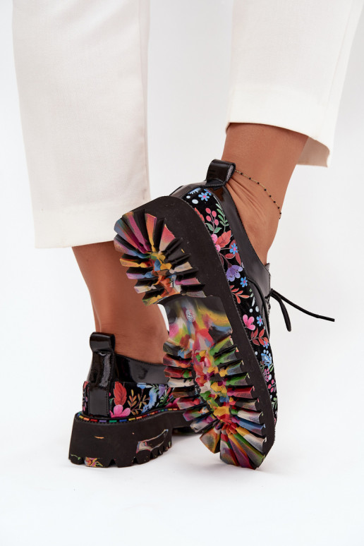 Laque apavi Z Naturalnej Skóry ar rakstiem Artiker 57C0174 Melns