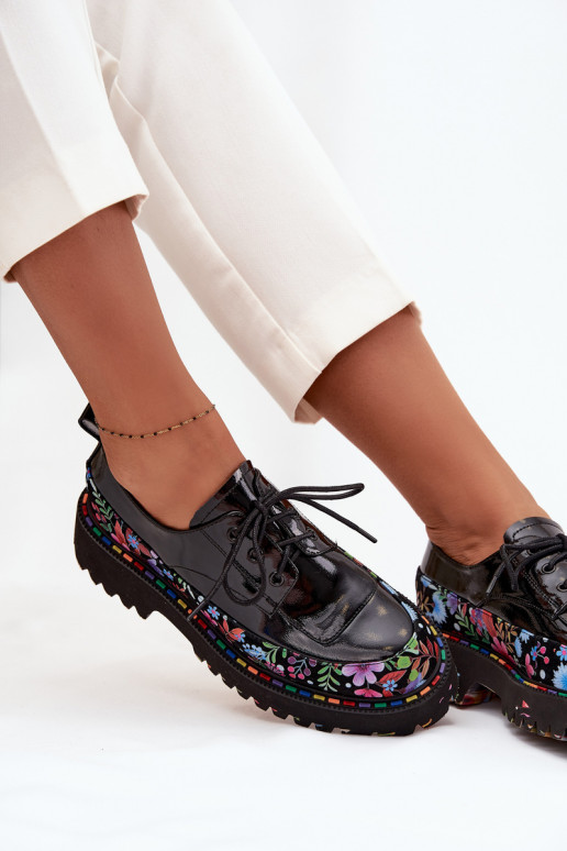 Laque apavi Z Naturalnej Skóry ar rakstiem Artiker 57C0174 Melns