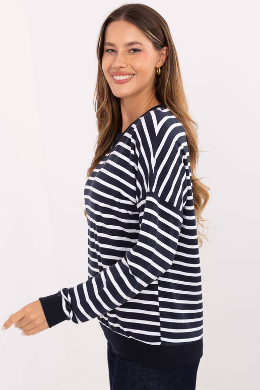 Blūze tumši zilā krāsā