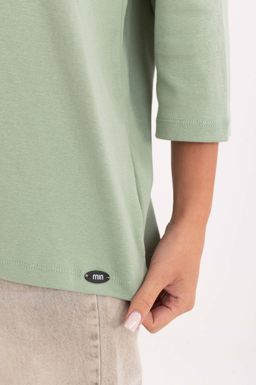 Pistāciju krāsas blūze