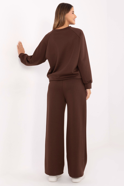 Brūns komplekts Brūns komplekts