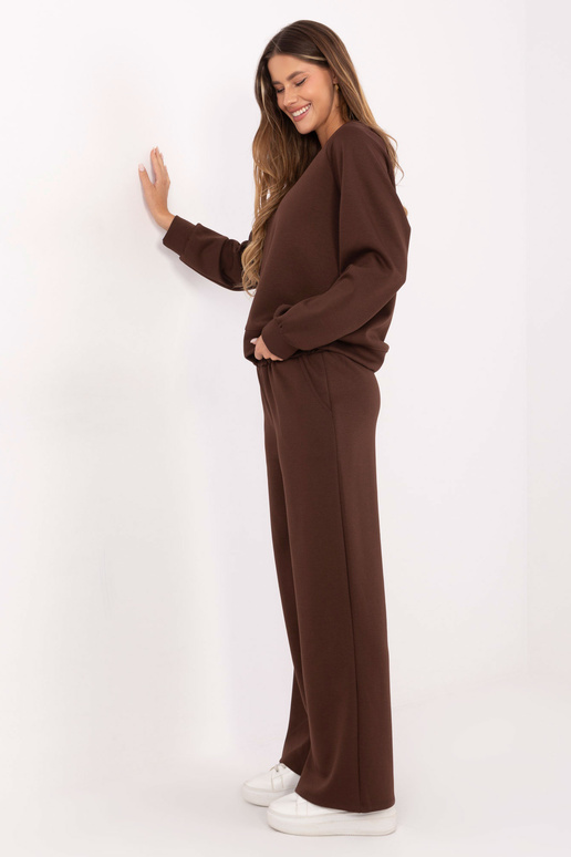 Brūns komplekts Brūns komplekts