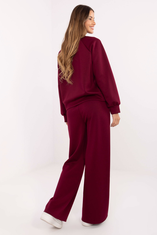 Burgundas komplekts Burgundas komplekts