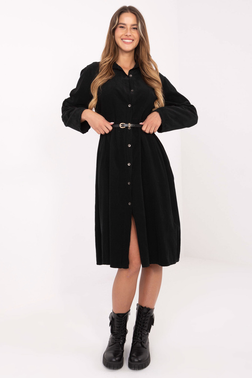 Kleita melnas krāsas