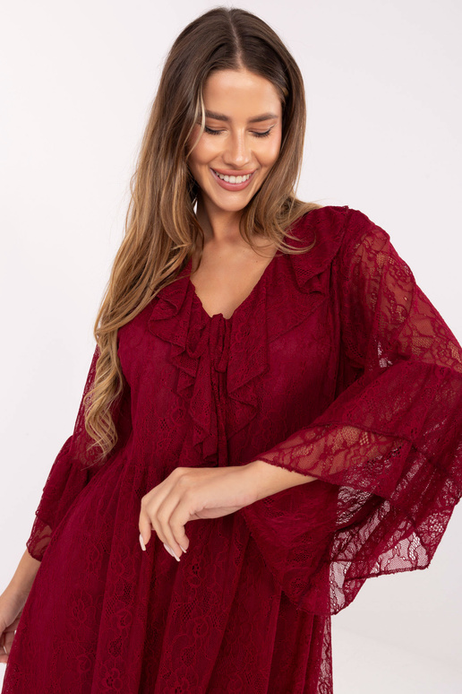 Kleita burgundijas krāsā