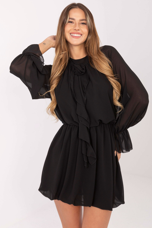 Kleita melnas krāsas