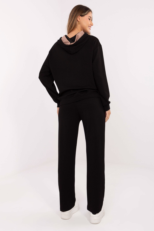 Melni smilšains komplekts