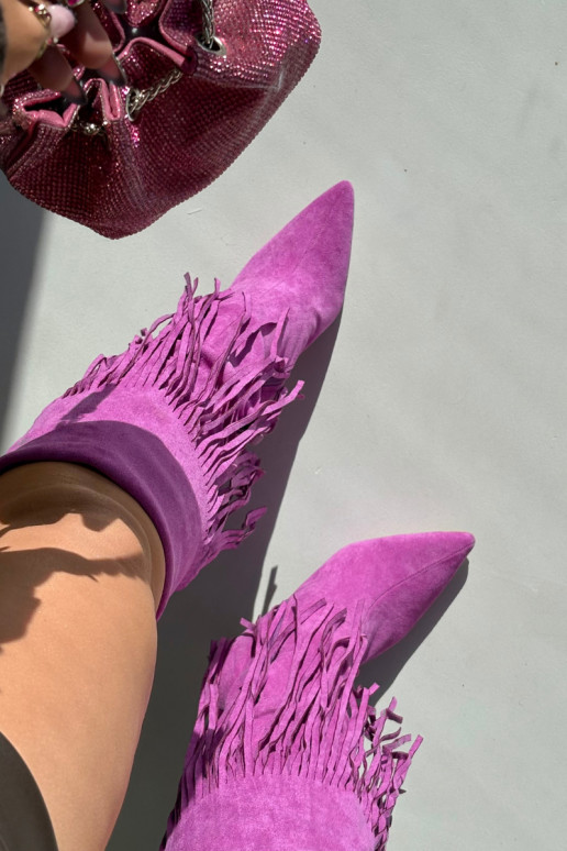 Sieviešu garie zābaki ar plāniem papēžiem un pūkām violetā krāsā Isalune