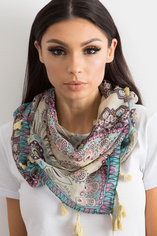 Gaiši dzeltena lakatiņa