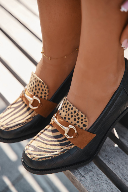 Sieviešu augstpapēžu kurpes ar iedobēm un zelta krāsas detaļām, melnas un smilšu krāsā, Novella