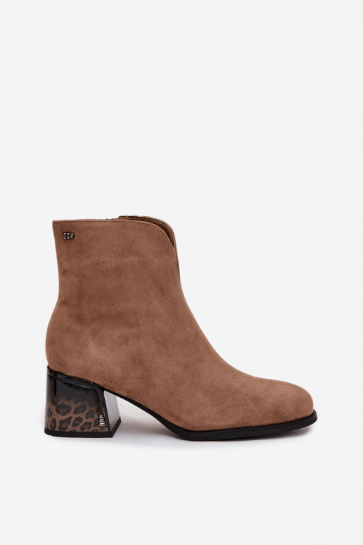 Sieviešu puszābaki Z Naturalnego Zamszu ar papēdi siltināti Vinceza 66806 Camel Sieviešu puszābaki Z Naturalnego Zamszu ar papēdi siltināti Vinceza 66806 Camel