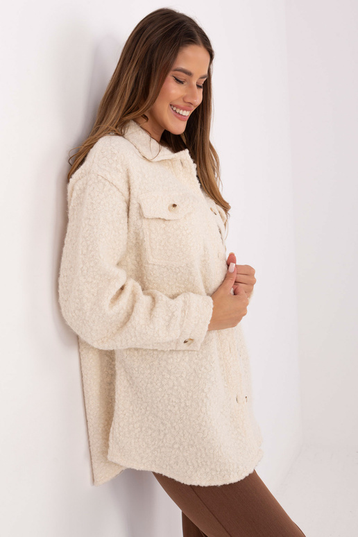 Gaiši smilškrāsas virsjaka