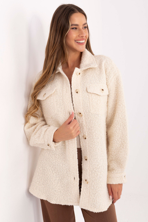 Gaiši smilškrāsas virsjaka