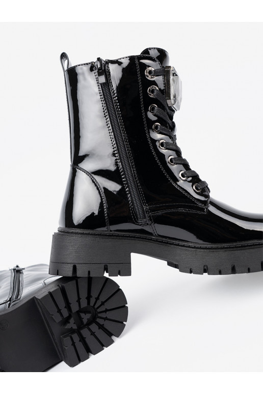 Laque  sieviešu zābaki Melnas krāsas