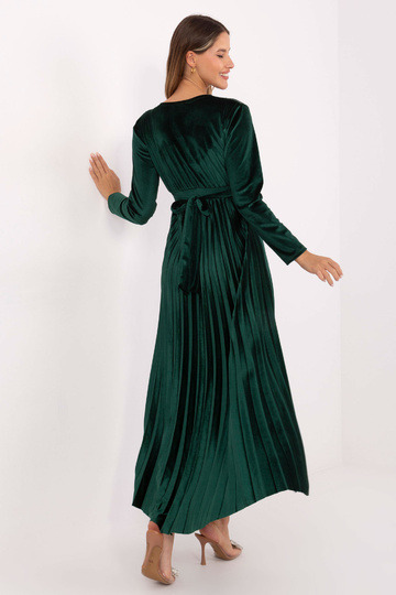 Tumši zaļa kleita 2