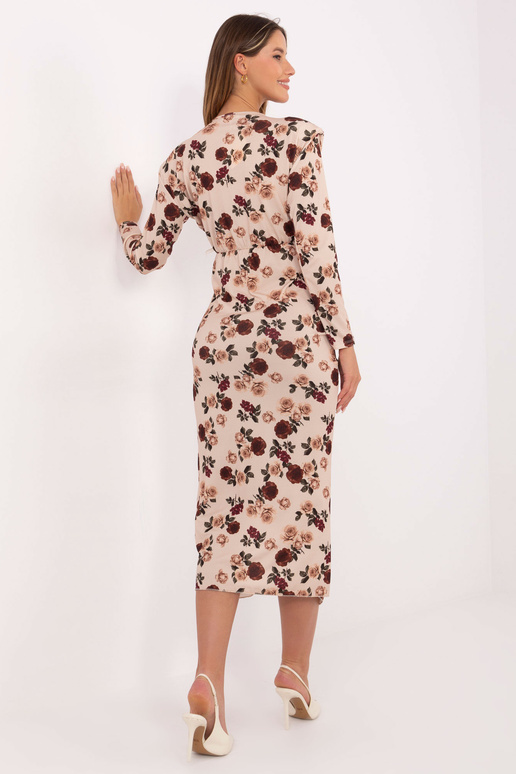 Smilškrāsas kleita