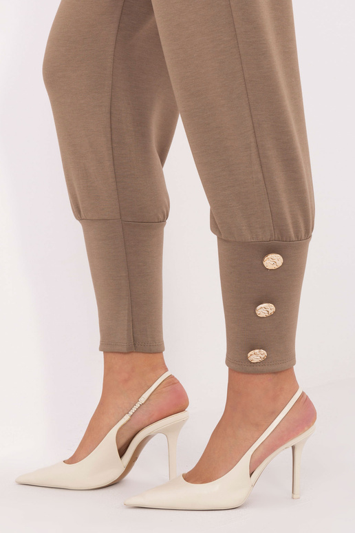 Tumši smilškrāsas bikses