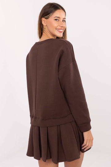 Tumši brūnas krāsas kleita