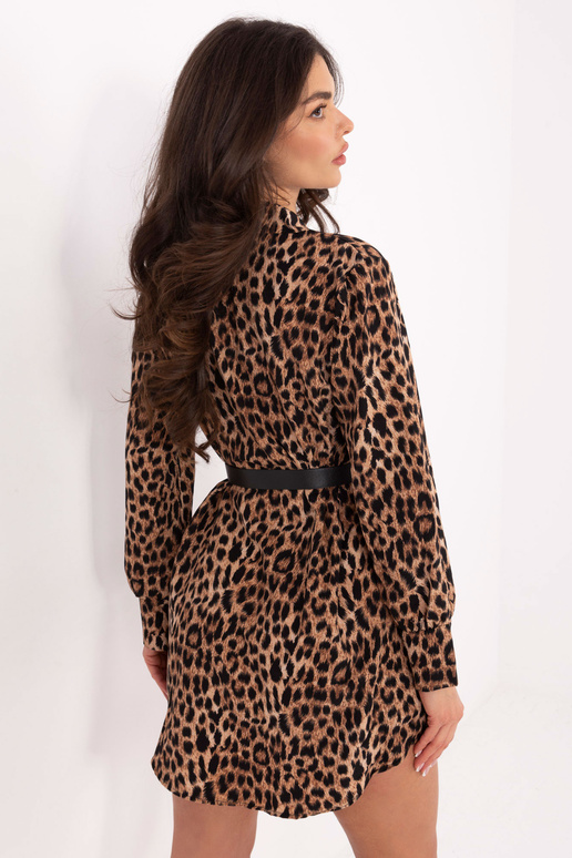 Kamieļa krāsas kleita