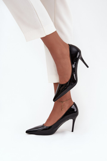 Sieviešu lakotie augstpapēžu kurpes „Jadira" ar smailiem galiem, melnā krāsā