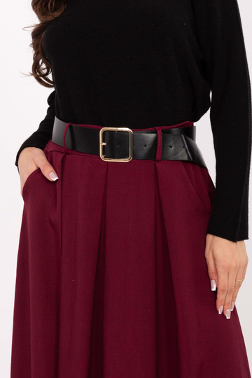 Bordo krāsas svārki