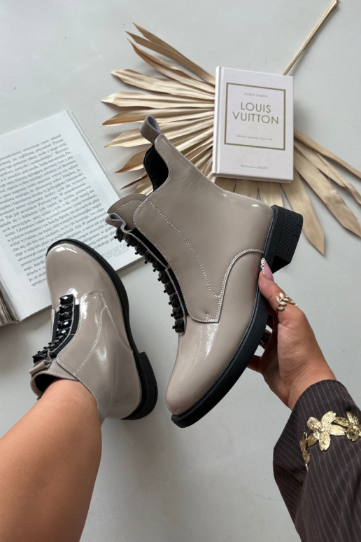 Sieviešu zābaki no dabīgās ādas ar lakota efekta D&A MR52-108 smilšu krāsā