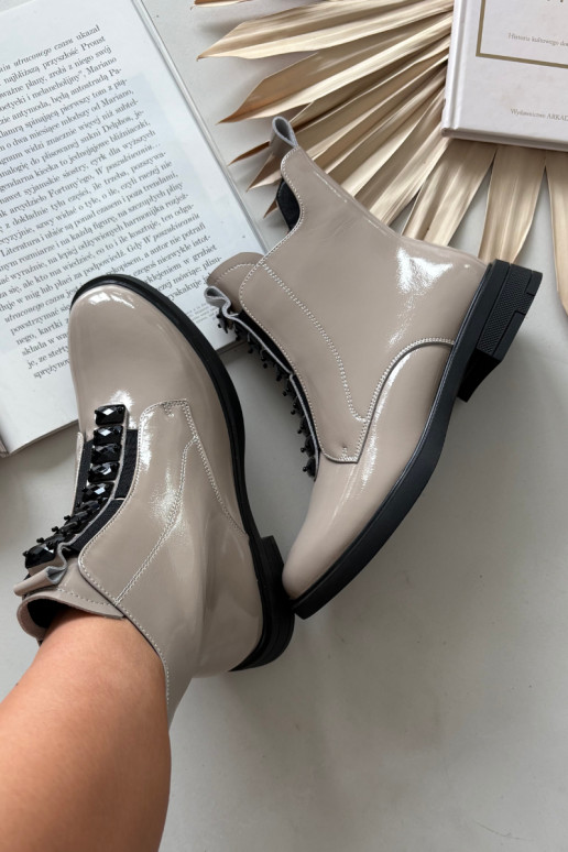 Sieviešu zābaki no dabīgās ādas ar lakota efekta D&A MR52-108 smilšu krāsā