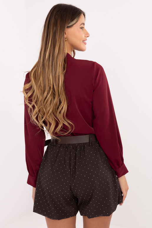 Īsās šorti tumši brūni