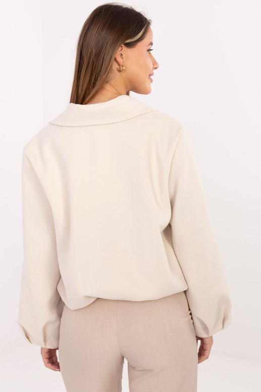 Jaka IT KR gaiši smilškrāsas