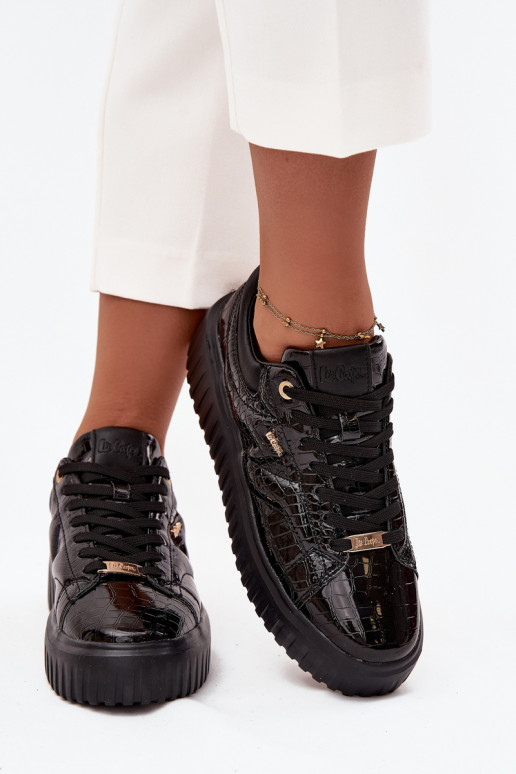 Laque  modeļa apavi  ar platformu Lee Cooper LCJ-25-09-3870 Melns