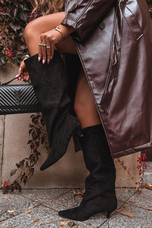 sieviešu garie zābaki ar papēdiEko zamšādau melnas krāsas Pheona sieviešu garie zābaki ar papēdiEko zamšādau melnas krāsas Pheona