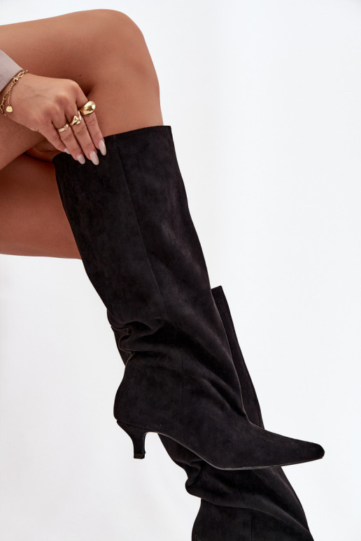 sieviešu garie zābaki ar papēdiEko zamšādau melnas krāsas Pheona sieviešu garie zābaki ar papēdiEko zamšādau melnas krāsas Pheona