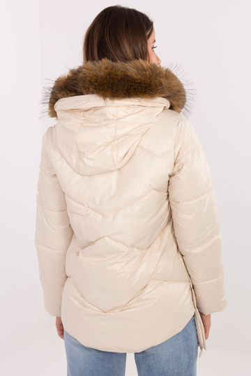 Jaka gaiši smilškrāsas 2