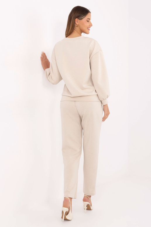 Komplekts gaiši smilškrāsas Komplekts gaiši smilškrāsas