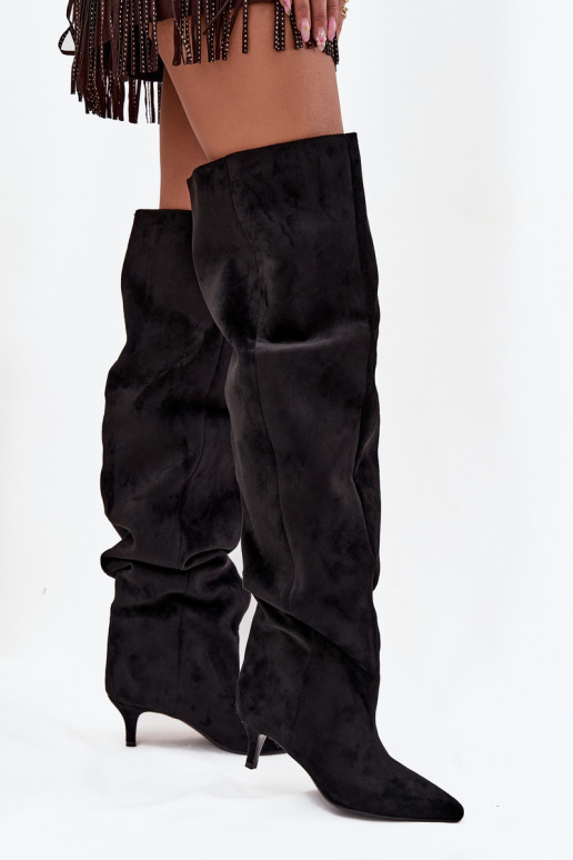 Iespraužami sieviešu augstie zābaki ar plāniem papēžiem melnā krāsā Ysolienne Iespraužami sieviešu augstie zābaki ar plāniem papēžiem melnā krāsā Ysolienne