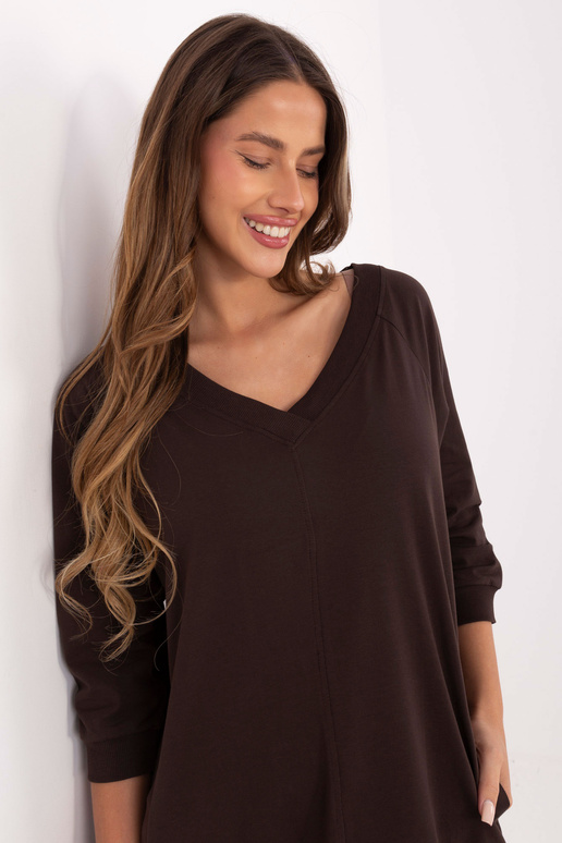 Kleita tumši brūna