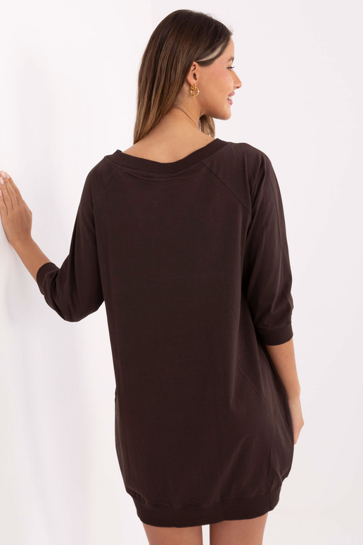 Kleita tumši brūna