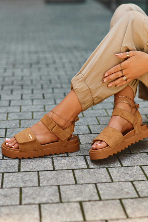 Zamšādas basenes ar platformu Big Star NN274705 brūnas krāsas  Zamšādas basenes ar platformu Big Star NN274705 brūnas krāsas