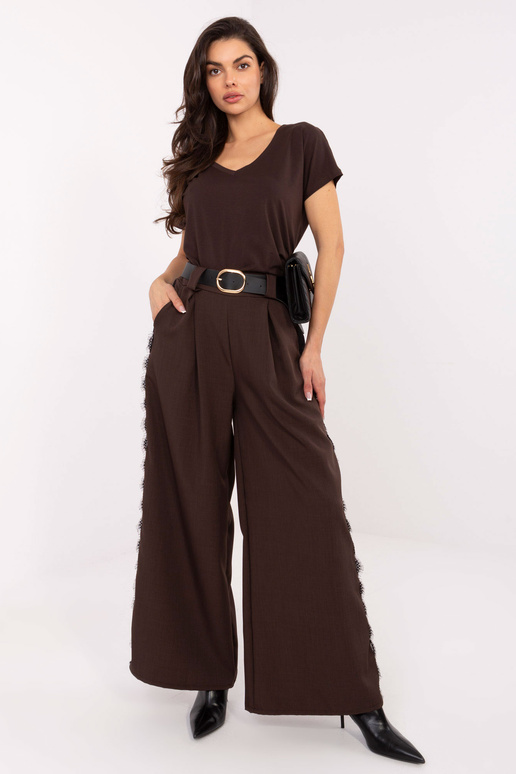 Krekliņi tumši brūnā krāsā