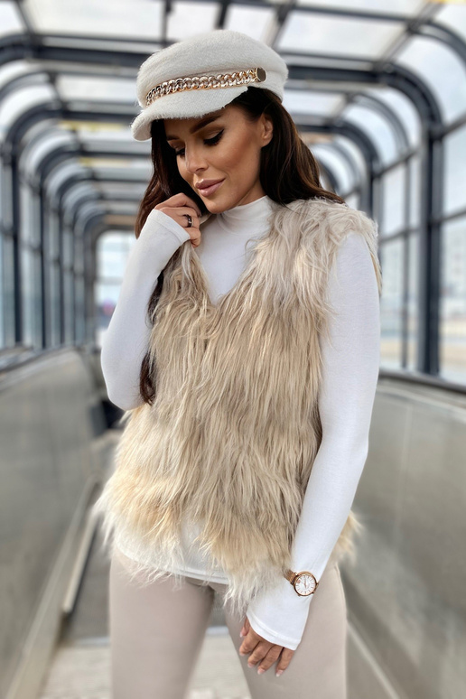 Smilšu krāsas veste