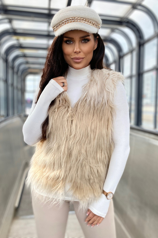 Smilšu krāsas veste