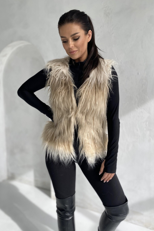 Smilšu krāsas veste