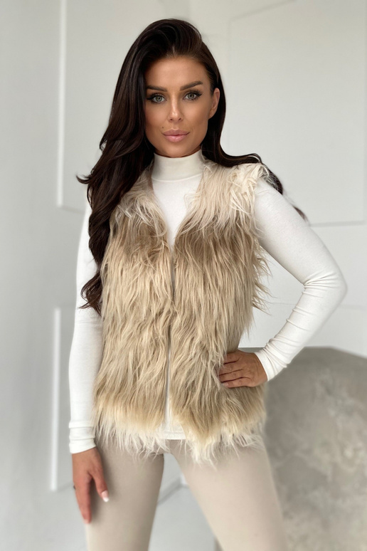 Smilšu krāsas veste