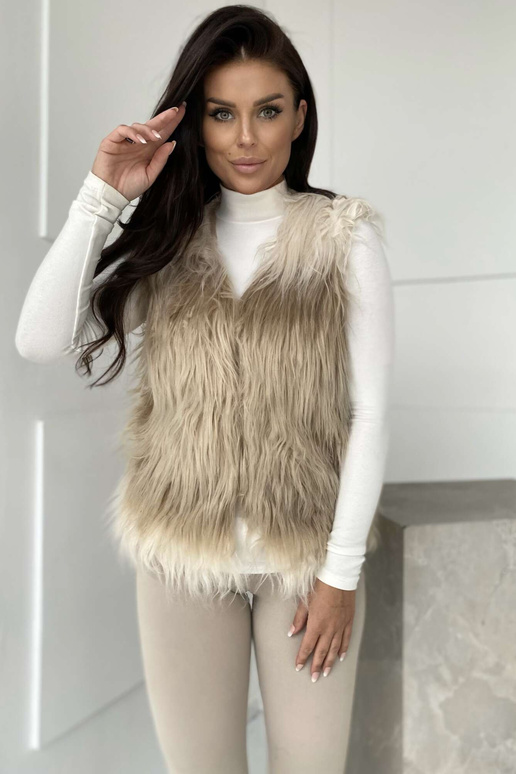 Smilšu krāsas veste