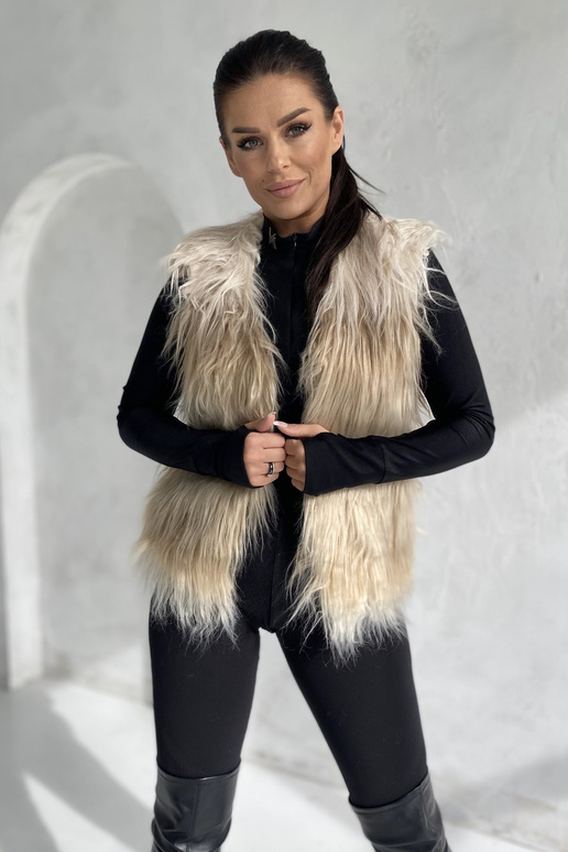 Smilšu krāsas veste