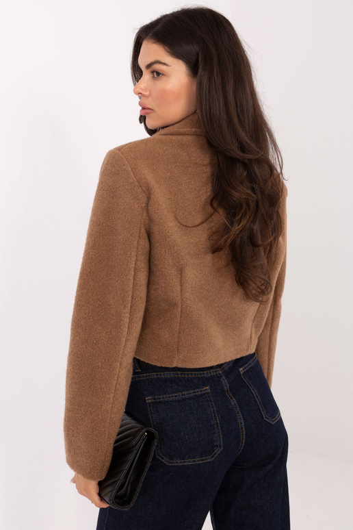 Karameles krāsas jaka