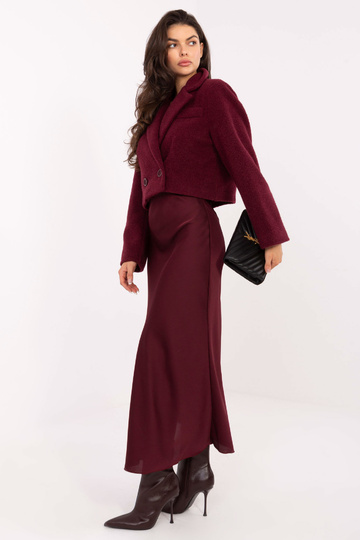 Jaka sarkanā krāsā 2