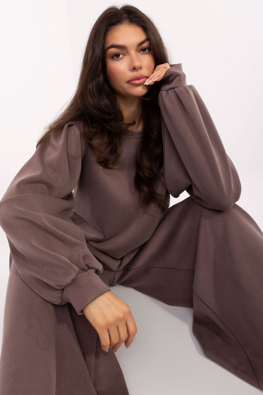 Tumši smilškrāsas blūzons
