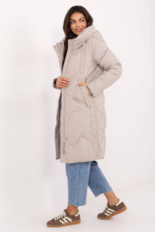 Smilškrāsas mētelis