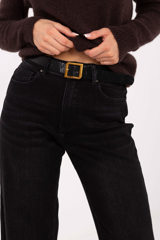 Melnas džinsa bikses